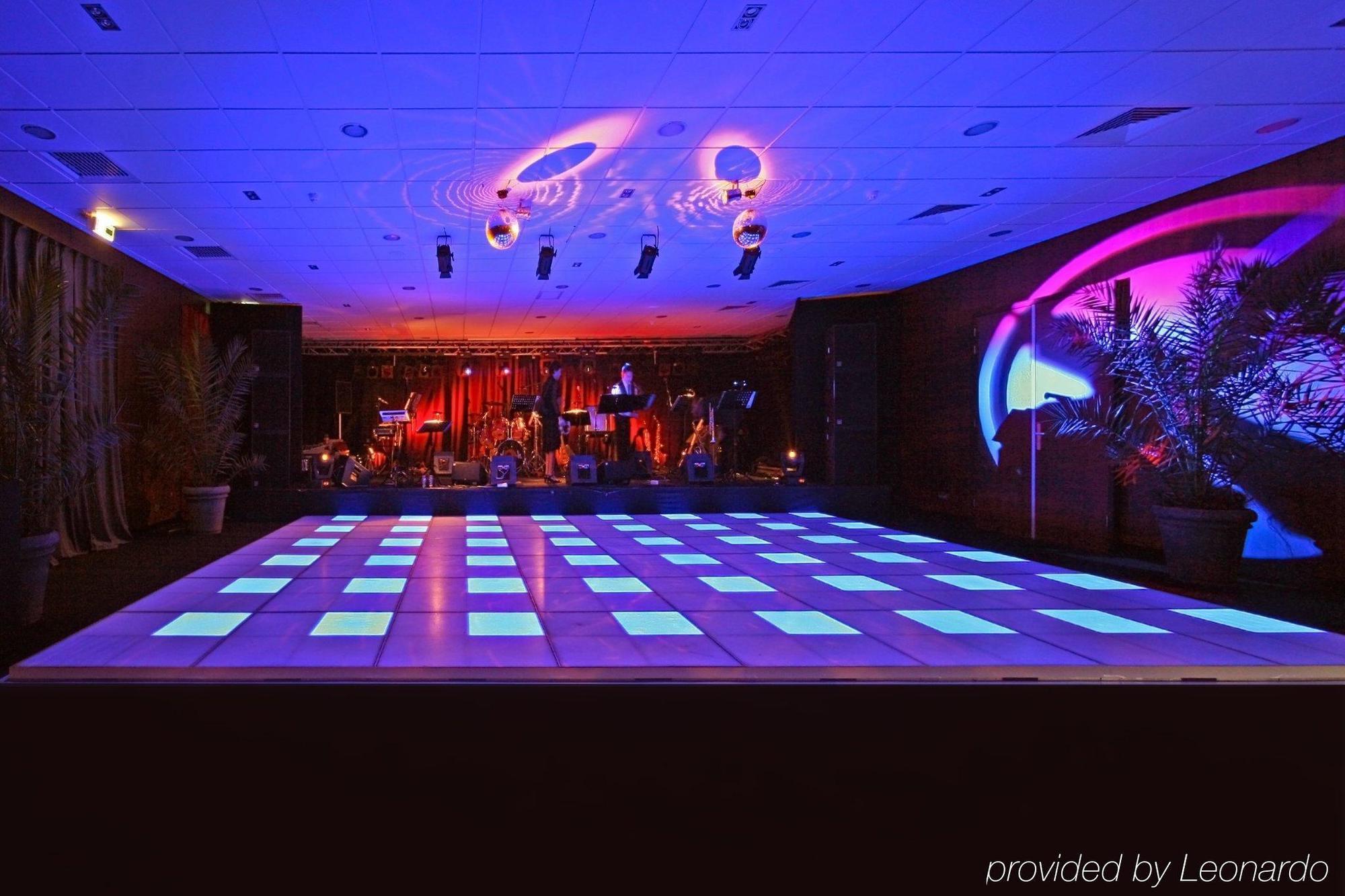 Van Der Valk Hotel Den Haag ノートドルプ エクステリア 写真