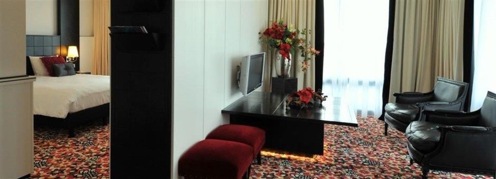Van Der Valk Hotel Den Haag ノートドルプ エクステリア 写真